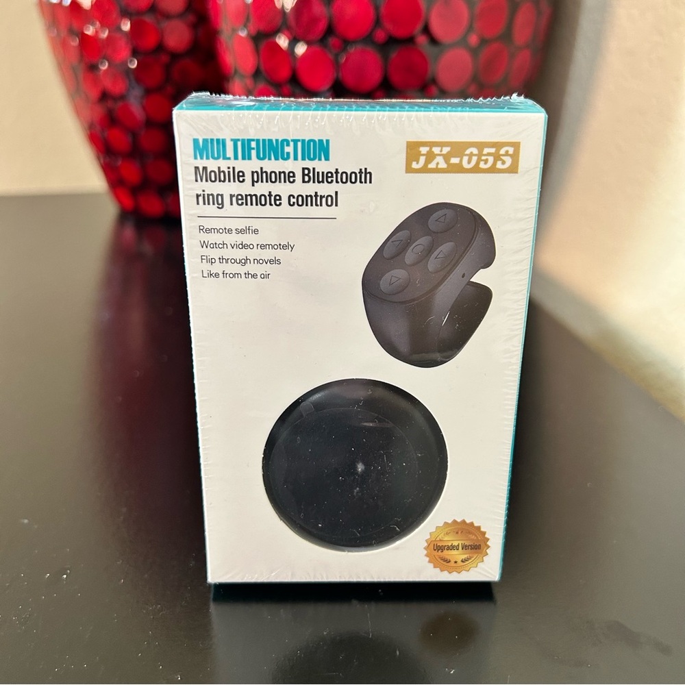 Wireless Bluetooth Remote Control for Cell Phones